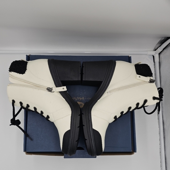 Dr Scholl's For The Love  Ankle Boots. 8.5 Color Tofu - Picture 8 of 8